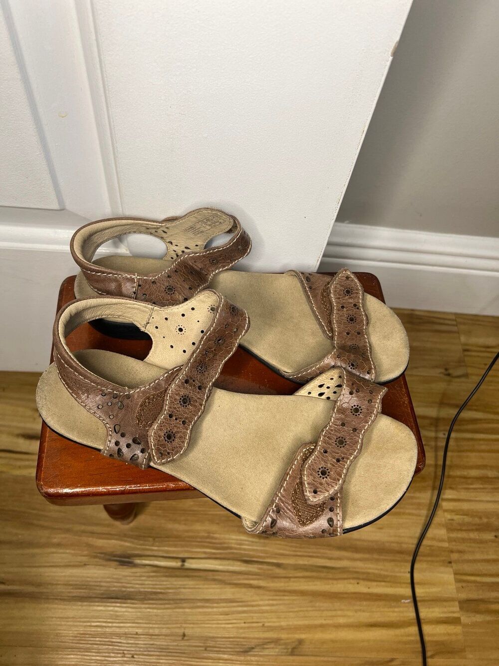 Romika Women's Size 36 Brown Leather Sandals Cutout Strap Comfort Casual Shoes
